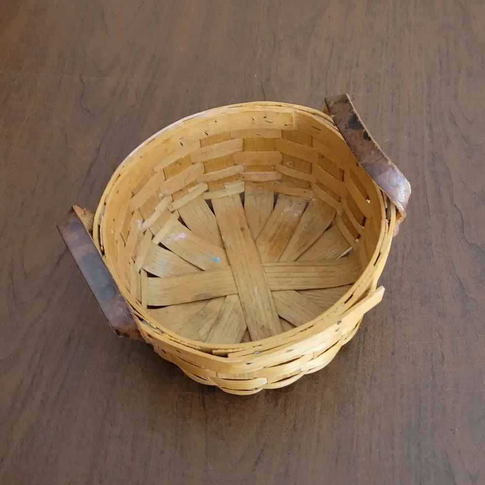 Vintage Peterboro Basket Company Round Basket Leather handles Diameter 7.25